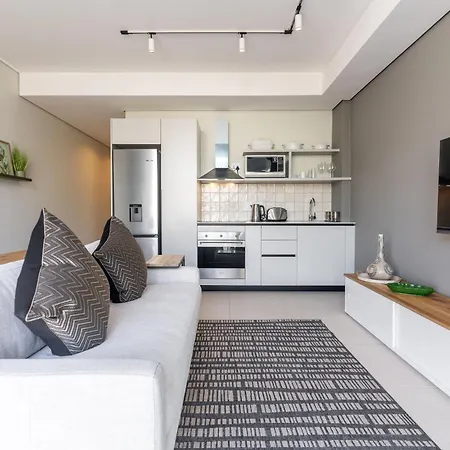The Rose 201-2Bedroom Apartment With Rooftop Pool Cape Town Exterior photo